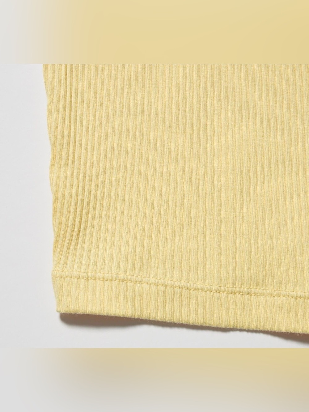 UNIQLO Ribbed Cropped Tank Top - Picture 3 of 4